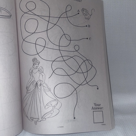 Disney Princess Jumbo Coloring & Activity book - Picture 6 of 7